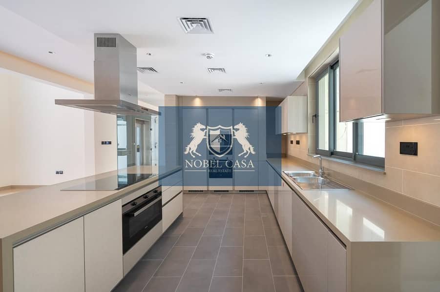 Ultra-Luxury 5BR Villa | Exclusive | Prime Location - Image 8