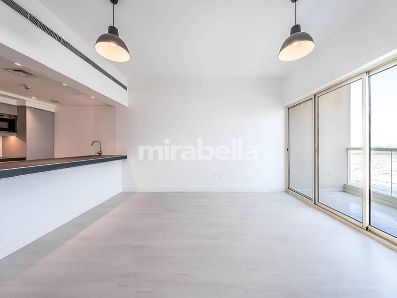 Fully Upgraded | Chiller Free | Open View