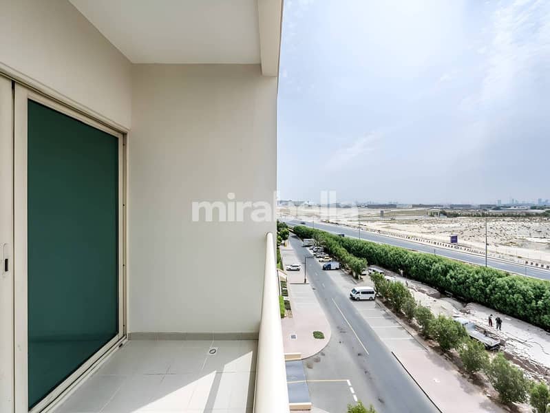 Fully Upgraded | Chiller Free | Open View