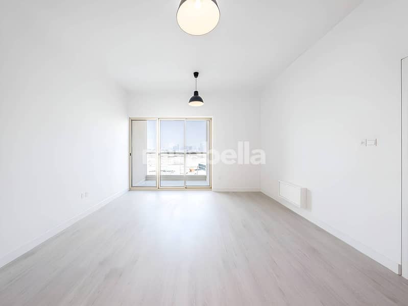 Fully Upgraded | Chiller Free | Open View - Image 8