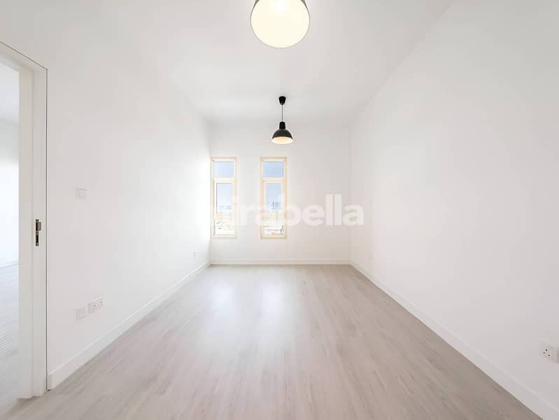 Fully Upgraded | Chiller Free | Open View - Image 9