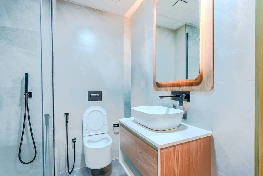 Family-Friendly 2BR Apartment with Amenities