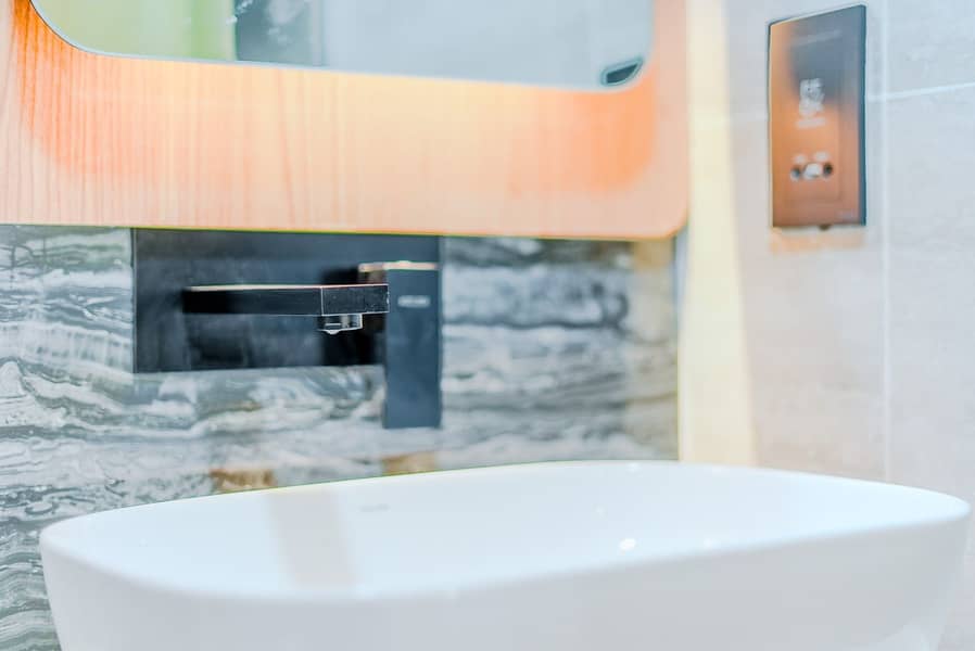 Family-Friendly 2BR Apartment with Amenities - Image 29