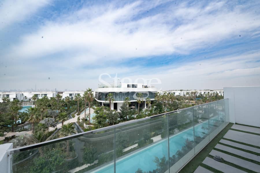 Exclusive Single-Row 4BR Villa with Lagoon View