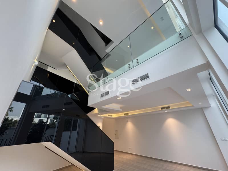 Exclusive Single-Row 4BR Villa with Lagoon View