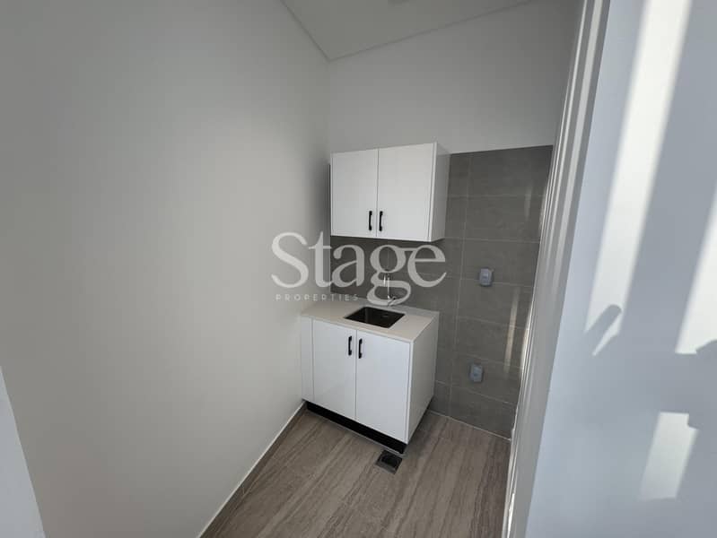 Exclusive Single-Row 4BR Villa with Lagoon View - Image 12