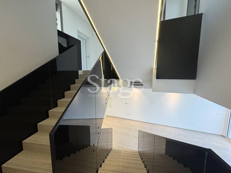 Exclusive Single-Row 4BR Villa with Lagoon View - Image 13