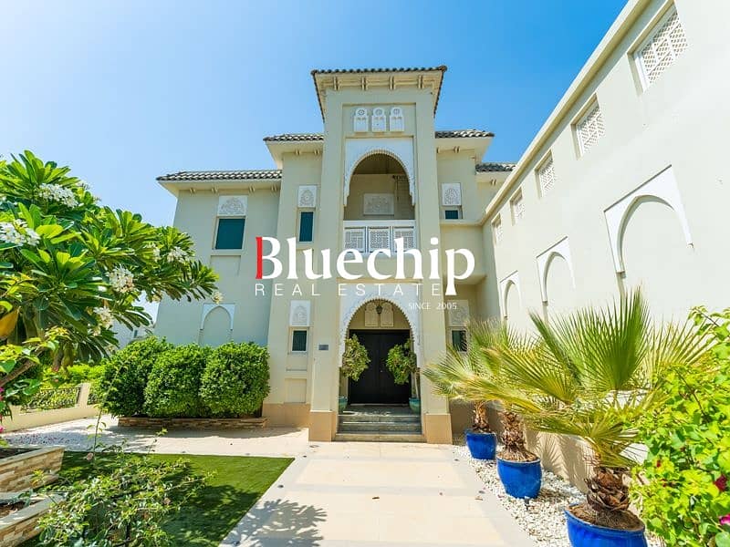 Corner Villa I Private Garden | Spacious Layout