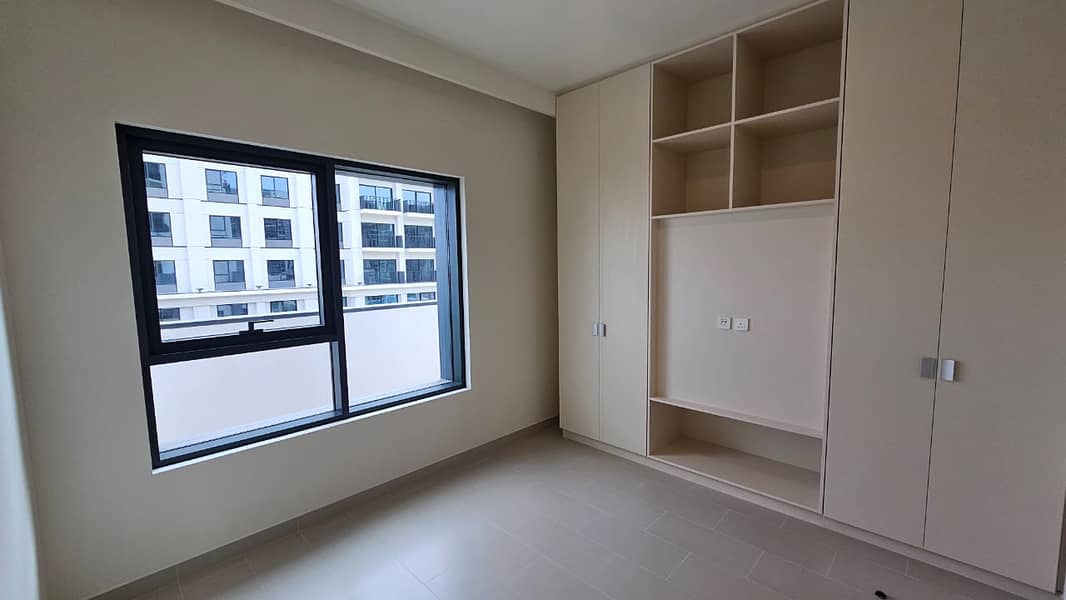 2 Bedroom | Park Field 2 | Pool And Park View - Image 6