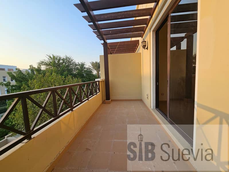 4 Bed plus Maid | Vacant | Spacious Layout - Image 11
