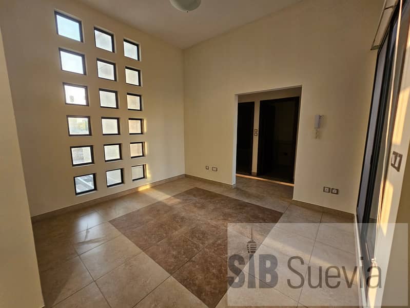 4 Bed plus Maid | Vacant | Spacious Layout - Image 13