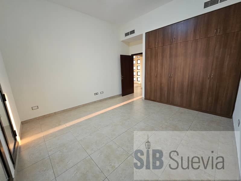 4 Bed plus Maid | Vacant | Spacious Layout - Image 18