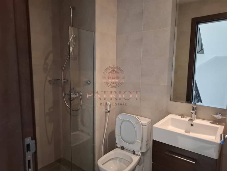 Just Grab The Beauty of 5BH || Middle Unit || Crystal Interior || Back to Back || Peaceful Environment || Luxurious || Ready to Move || - Image 25