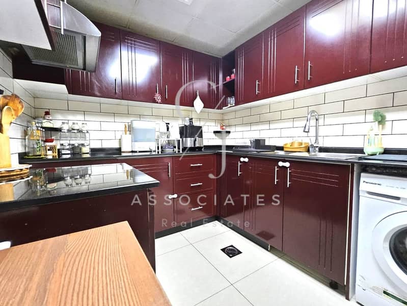 Upgraded I Great Location I Great Neighborhood