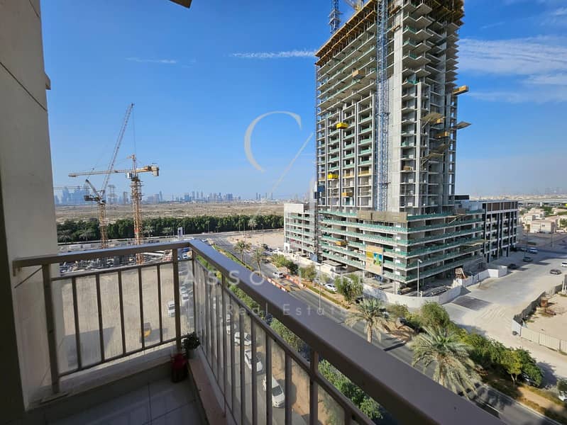 Upgraded I Great Location I Great Neighborhood - Image 9