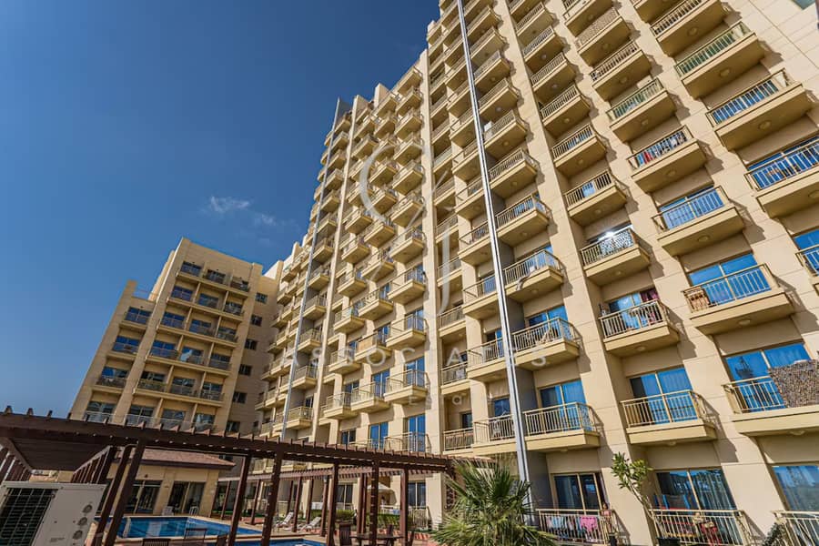 Upgraded I Great Location I Great Neighborhood - Image 22