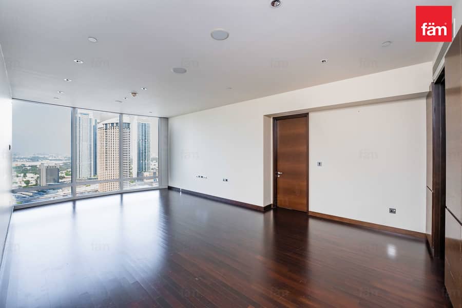 Burj Khalifa / 2 BR / Stunning View / DIFC View