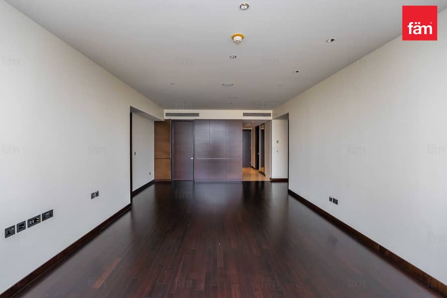 Burj Khalifa / 2 BR / Stunning View / DIFC View - Image 6