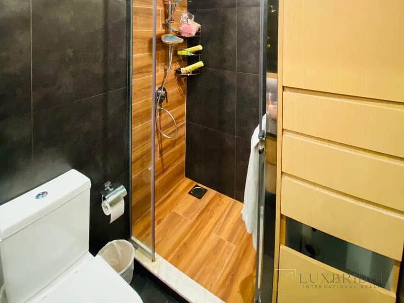 Upgraded | Furnished | Ready to Move - Image 12