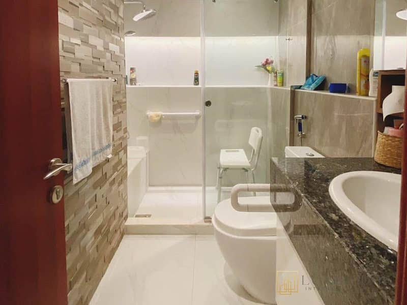 Upgraded | Furnished | Ready to Move - Image 13