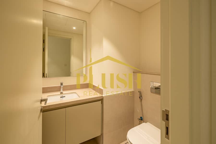 Brand New | Single Row | Close To Pool & Park - Image 8