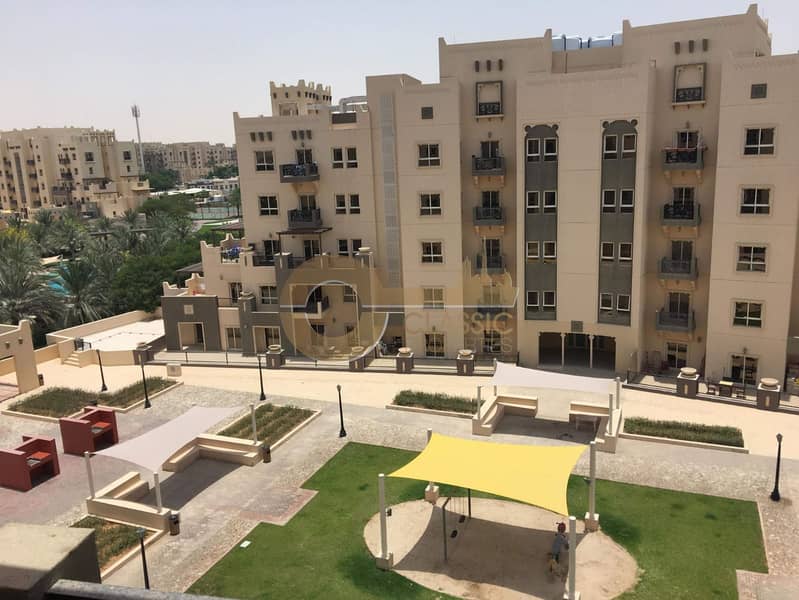 OPEN KITCHEN | LOWER FLOOR | VACANT ON JANUARY