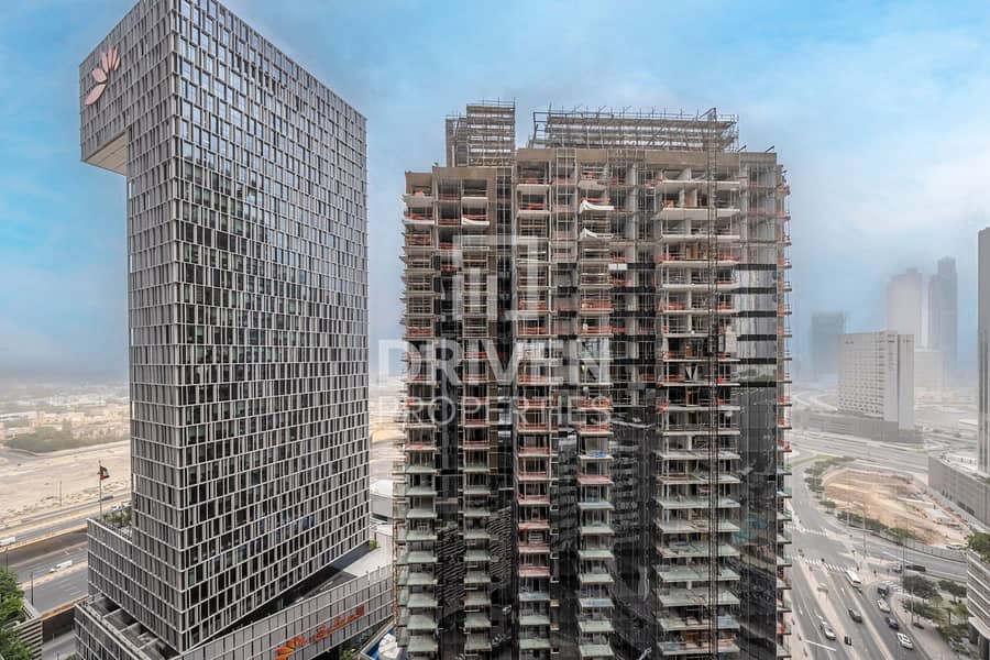 Vacant and Furnished | Prime location | High floor - Image 11