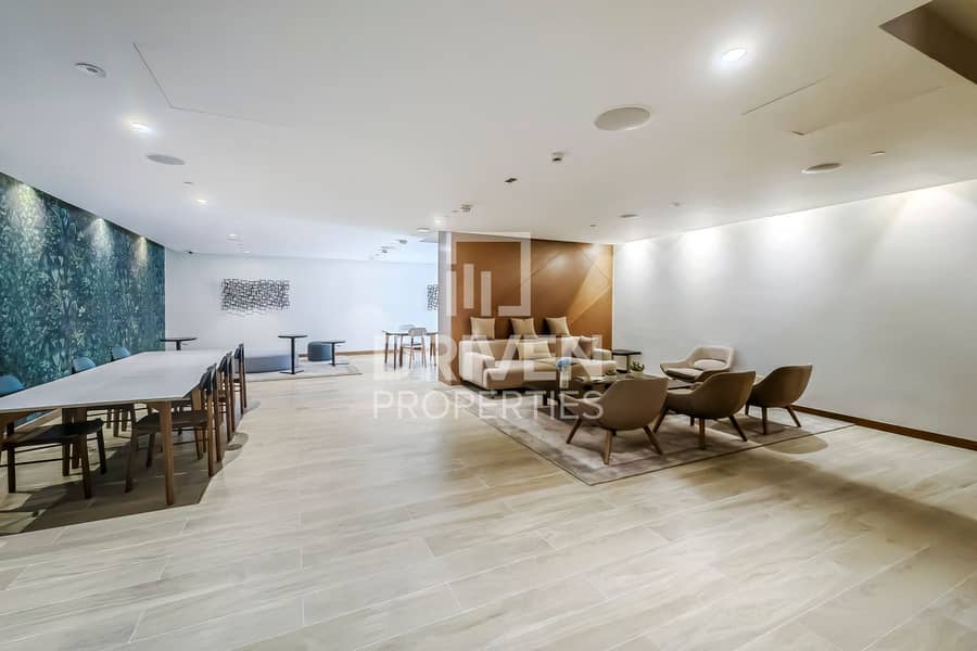 Investment Opportunity | Dubai Skyline Views - Image 9