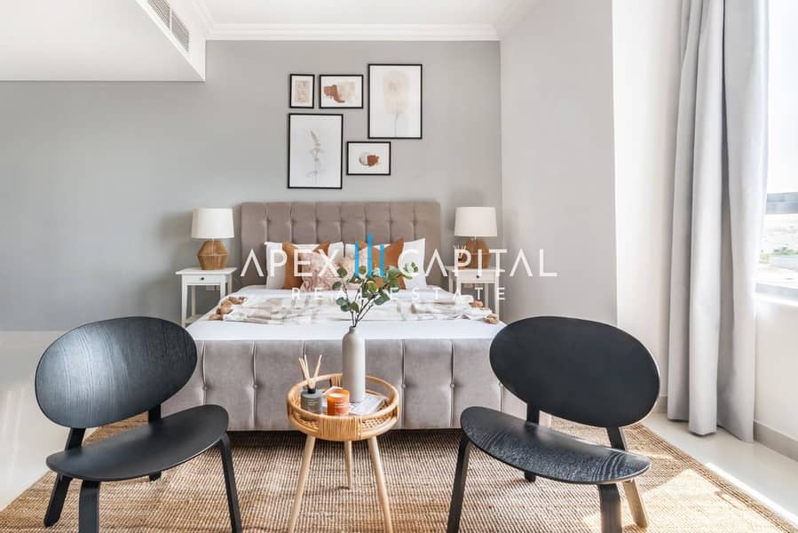 Racetrack View | Vacant Soon | No Balcony