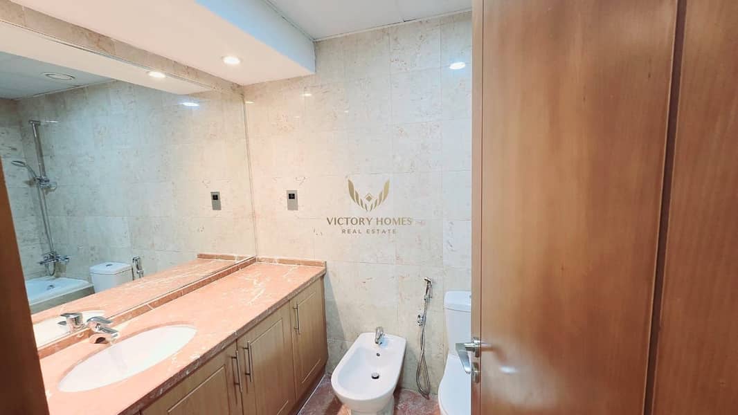 5 Bedroom + Maids Room Apartment for Rent in Al Seef 2, JLT - Image 32