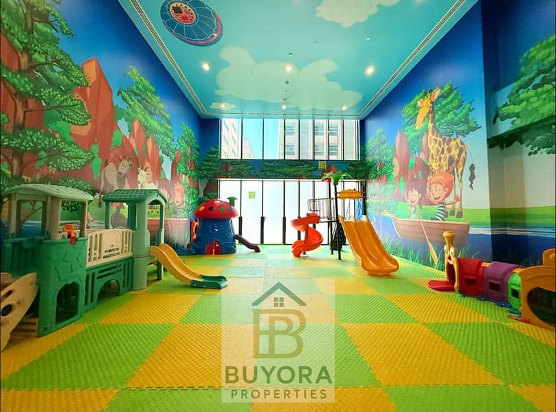 2300 SQFT HUGE 3BED+MADE+STORE+BALCONY LOCATED IN MAKHOOL - CLOSE TO METRO RENT-200/- - Image 9