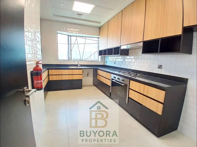 2300 SQFT HUGE 3BED+MADE+STORE+BALCONY LOCATED IN MAKHOOL - CLOSE TO METRO RENT-200/- - Image 13