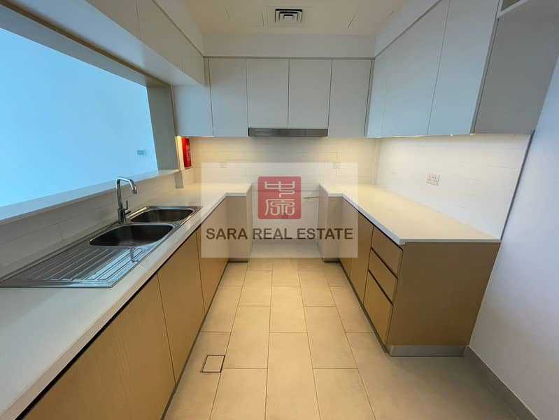 True Deals! | Modern 3BR with Park View | Luxury Living at Creek Rise Tower 2 - Image 6