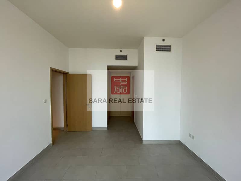 True Deals! | Modern 3BR with Park View | Luxury Living at Creek Rise Tower 2 - Image 11