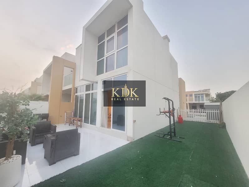 Fully Furnished 3BHK Town House | Include DEWA & Internet