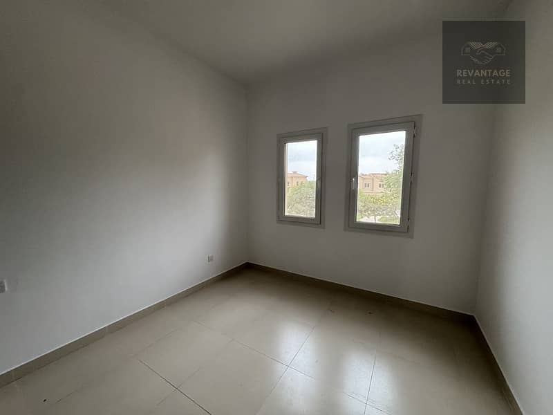 EXCLUSIVE LISTING | CORNER PLOT | VACANT TYPE B - Image 8