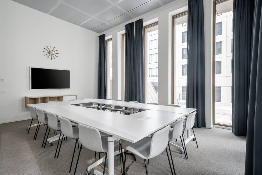 5 Spaces Rue De Gasperich 5436 Luxembourg Luxembourg Large Conference Room. jpg