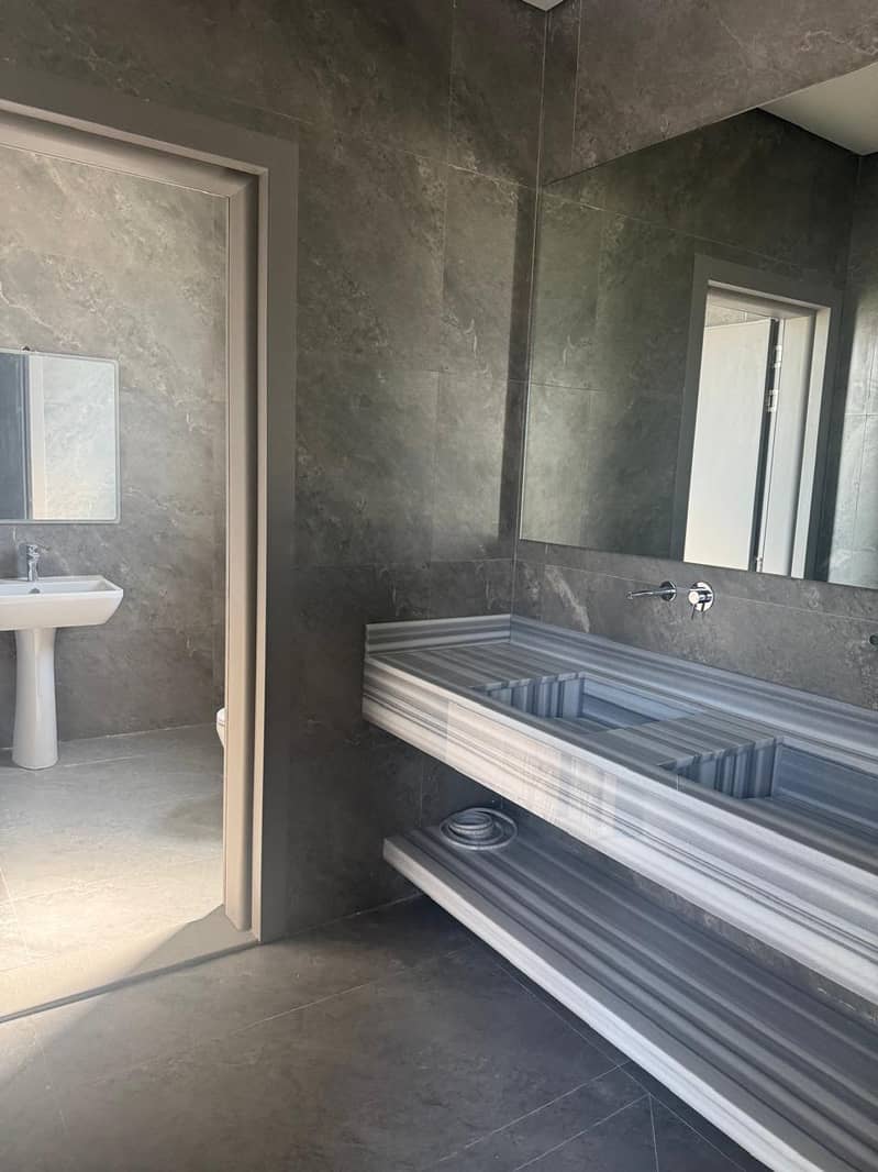 Exclusive Brand New 5-Bedroom Luxury Villa ,located Al Atbah - Image 14