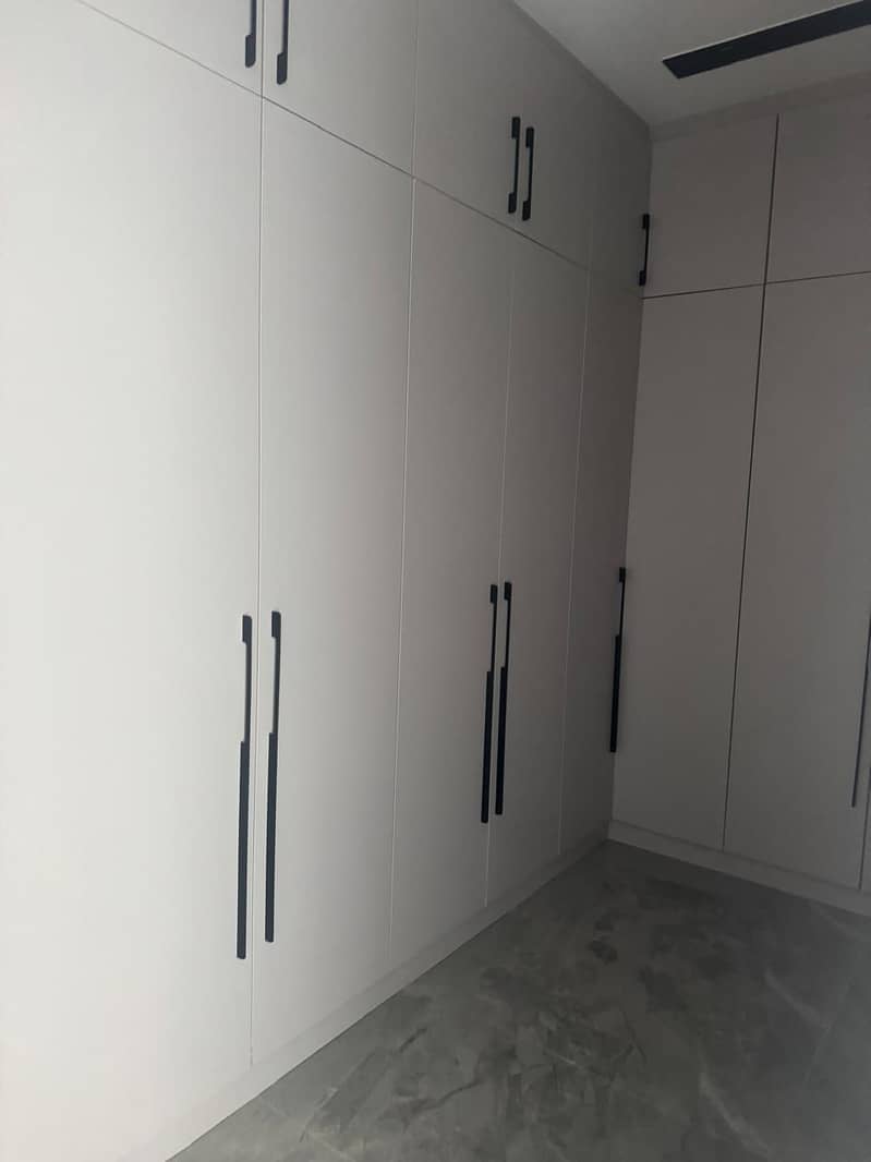 Exclusive Brand New 5-Bedroom Luxury Villa ,located Al Atbah - Image 24