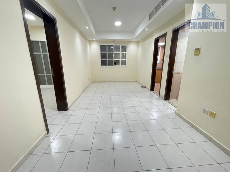 1bhk + closed kitchen : 1 balcony ; RENT 50k : 1 parking