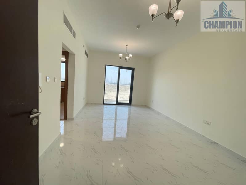 1 YEAR OLD BUILDING 1BHK : RENT 55K : BALCONY : GYM : POOL