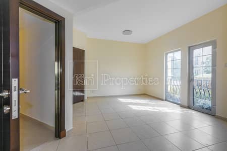Well Maintained |Ground Level Corner Unit Well Maintained |Ground Level Corner Unit