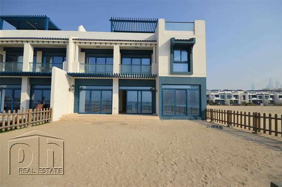 Townhouse on the beach & Rooftop Terrace