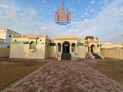 فیلا 4 غرف نوم للايجار في الرماقية، الشارقة - 401725. jpg