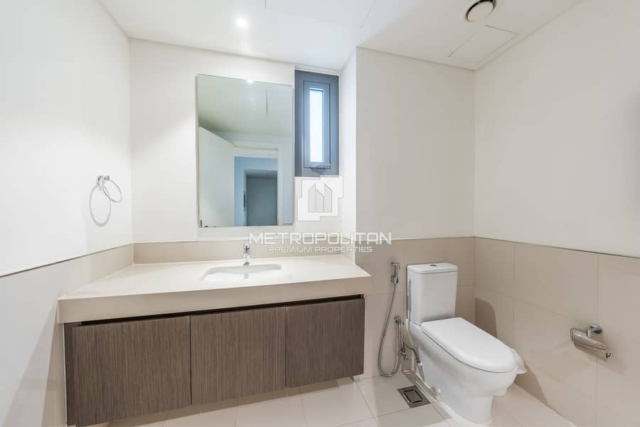 4BR with Maids | Corner Unit | Golf Course View - Image 24