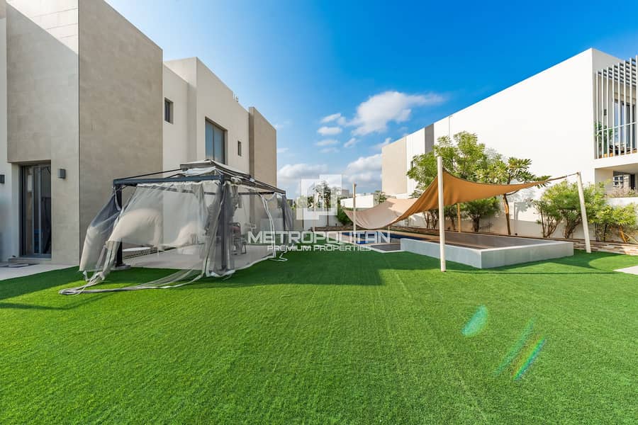 4BR with Maids | Corner Unit | Golf Course View - Image 35