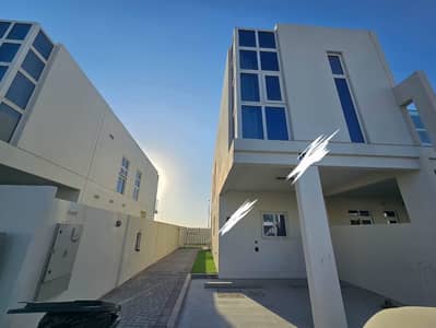 3 Bedroom Townhouse for Rent in DAMAC Hills 2 (Akoya by DAMAC), Dubai - PHOTO-2025-09-30-15-25-40. jpg 3 Bedroom Townhouse for Rent in DAMAC Hills 2 (Akoya by DAMAC), Dubai - PHOTO-2025-09-30-15-25-40. jpg