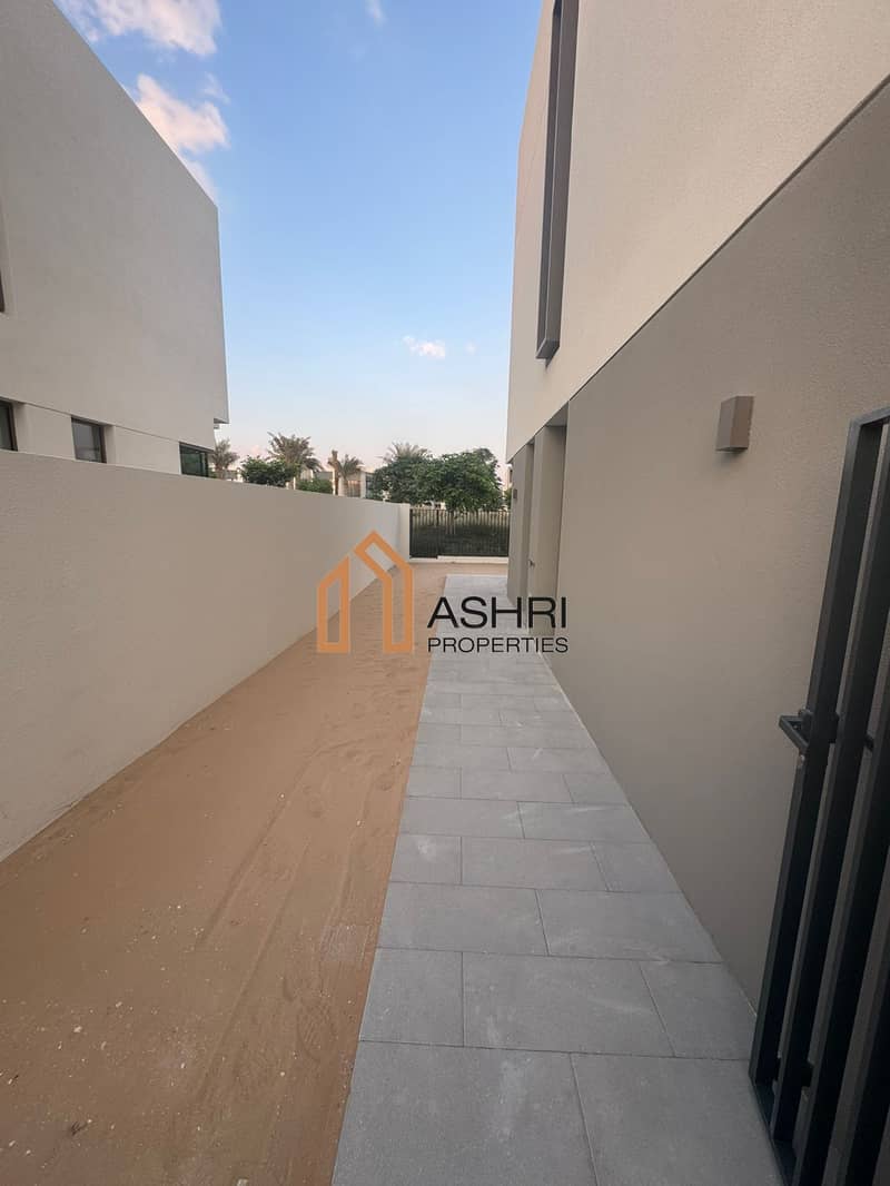 Brand New 4BR Villa in The Valley Orania | Rent for AED 210K - Image 15