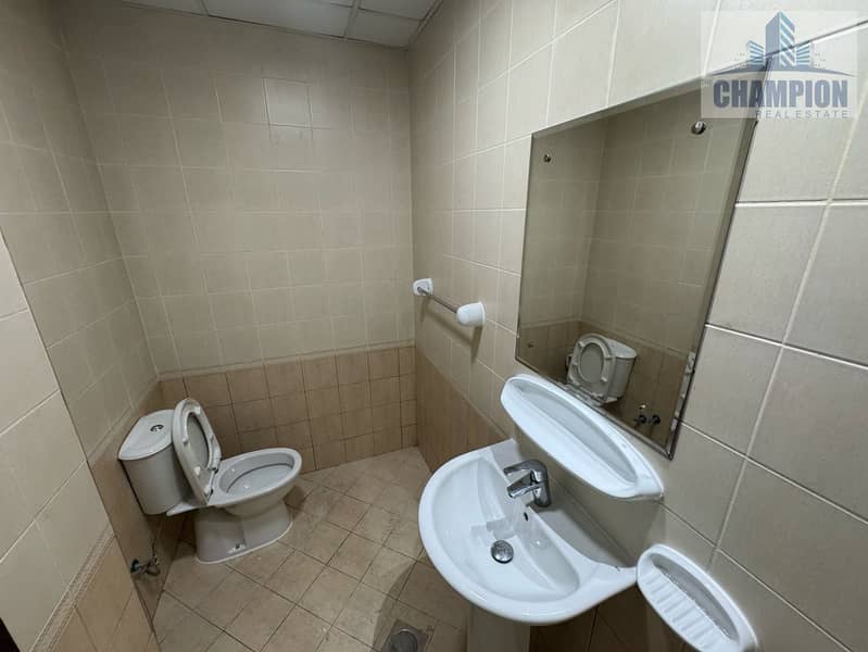 LUXURY 1BHK APARTMENT GYM POOL COVERED PARKING - Image 9