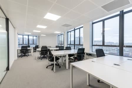 Office para en Alquiler en Umm Ramool, Dubai - Spaces Castle Park 5415 Bristol UK Large Office. jpg Office para en Alquiler en Umm Ramool, Dubai - Spaces Castle Park 5415 Bristol UK Large Office. jpg